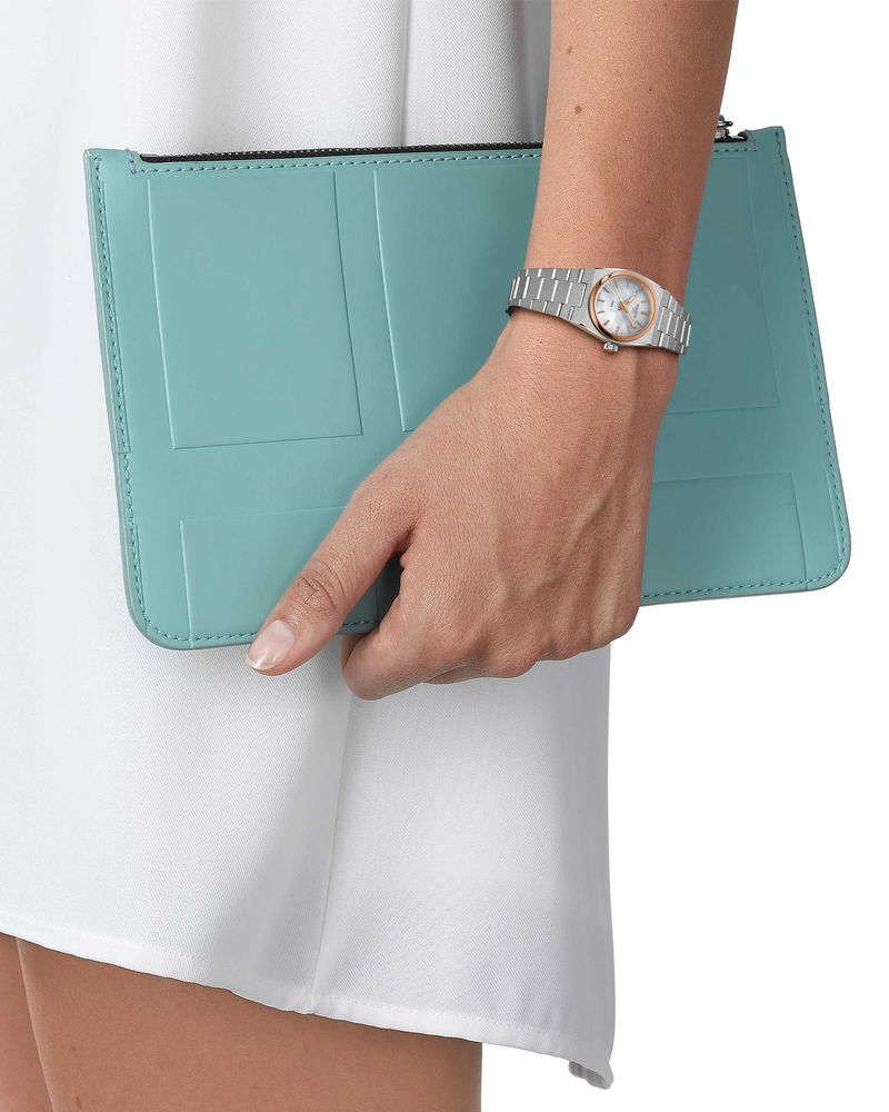 T137_010_21_111_00-wrist.jpg